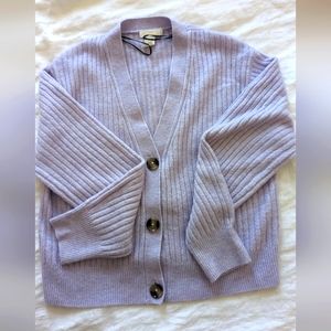 H&M cropped purple sweater